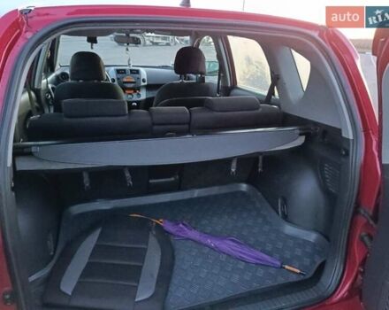 Красный Тойота РАВ 4, объемом двигателя 2.2 л и пробегом 326 тыс. км за 9500 $, фото 22 на Automoto.ua