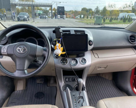 Красный Тойота РАВ 4, объемом двигателя 2 л и пробегом 244 тыс. км за 9500 $, фото 18 на Automoto.ua