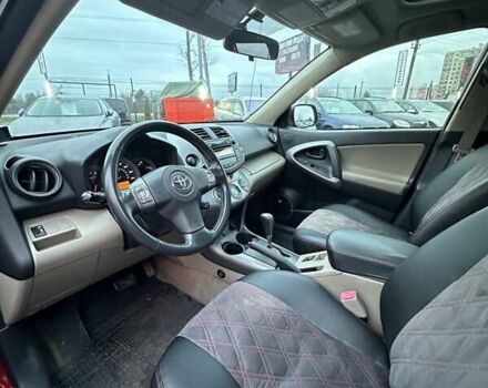 Красный Тойота РАВ 4, объемом двигателя 2.4 л и пробегом 336 тыс. км за 10300 $, фото 16 на Automoto.ua