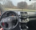 Червоний Тойота РАВ 4, об'ємом двигуна 2 л та пробігом 168 тис. км за 9990 $, фото 6 на Automoto.ua