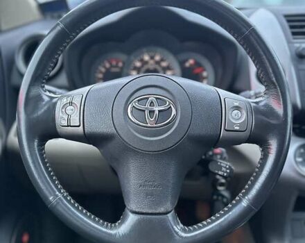 Красный Тойота РАВ 4, объемом двигателя 2.4 л и пробегом 336 тыс. км за 10300 $, фото 25 на Automoto.ua