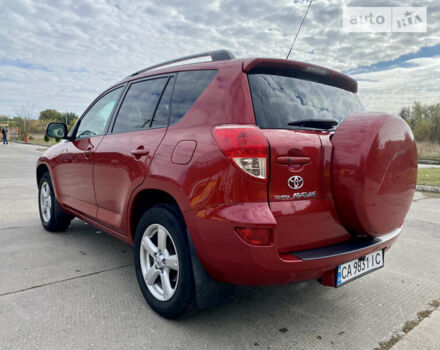 Красный Тойота РАВ 4, объемом двигателя 2 л и пробегом 244 тыс. км за 9500 $, фото 6 на Automoto.ua