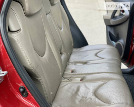 Красный Тойота РАВ 4, объемом двигателя 2 л и пробегом 244 тыс. км за 9500 $, фото 15 на Automoto.ua