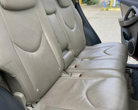 Красный Тойота РАВ 4, объемом двигателя 2 л и пробегом 244 тыс. км за 9500 $, фото 16 на Automoto.ua