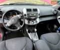 Червоний Тойота РАВ 4, об'ємом двигуна 2 л та пробігом 226 тис. км за 9200 $, фото 5 на Automoto.ua