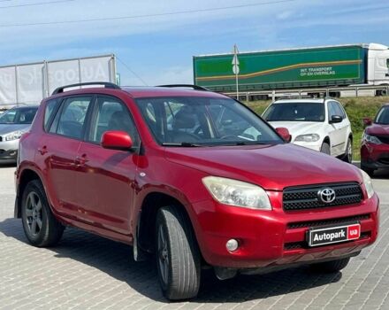 Красный Тойота РАВ 4, объемом двигателя 2 л и пробегом 278 тыс. км за 6990 $, фото 2 на Automoto.ua