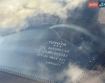 Красный Тойота РАВ 4, объемом двигателя 2.36 л и пробегом 200 тыс. км за 9999 $, фото 9 на Automoto.ua