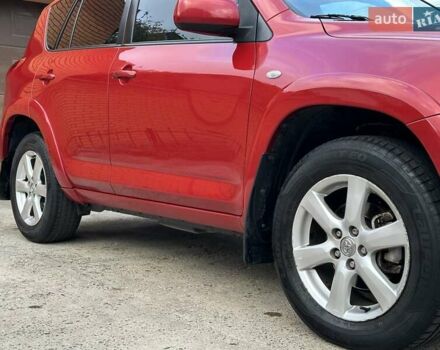 Красный Тойота РАВ 4, объемом двигателя 2.36 л и пробегом 200 тыс. км за 9999 $, фото 41 на Automoto.ua