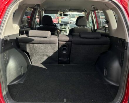 Красный Тойота РАВ 4, объемом двигателя 2 л и пробегом 229 тыс. км за 11400 $, фото 21 на Automoto.ua