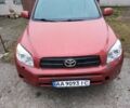 Красный Тойота РАВ 4, объемом двигателя 2 л и пробегом 337 тыс. км за 8500 $, фото 1 на Automoto.ua