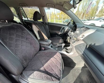 Красный Тойота РАВ 4, объемом двигателя 2 л и пробегом 229 тыс. км за 11400 $, фото 18 на Automoto.ua