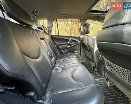 Красный Тойота РАВ 4, объемом двигателя 2 л и пробегом 174 тыс. км за 10999 $, фото 25 на Automoto.ua