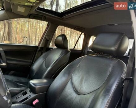 Красный Тойота РАВ 4, объемом двигателя 2 л и пробегом 174 тыс. км за 10999 $, фото 14 на Automoto.ua