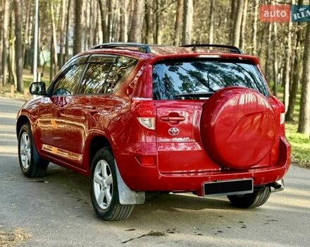 Красный Тойота РАВ 4, объемом двигателя 2 л и пробегом 174 тыс. км за 10999 $, фото 4 на Automoto.ua