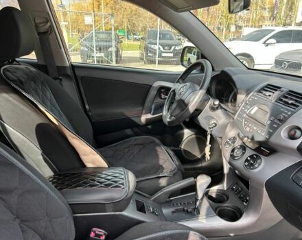 Красный Тойота РАВ 4, объемом двигателя 2 л и пробегом 229 тыс. км за 11400 $, фото 12 на Automoto.ua