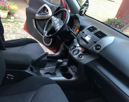 Красный Тойота РАВ 4, объемом двигателя 2 л и пробегом 232 тыс. км за 8999 $, фото 14 на Automoto.ua