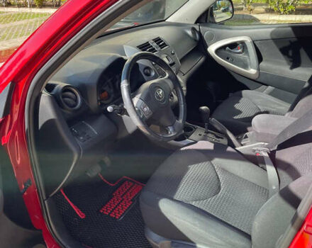 Красный Тойота РАВ 4, объемом двигателя 2 л и пробегом 190 тыс. км за 10000 $, фото 15 на Automoto.ua