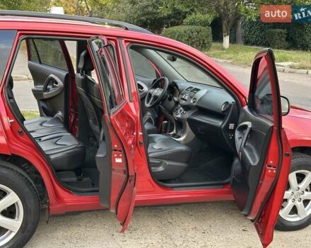 Красный Тойота РАВ 4, объемом двигателя 2.36 л и пробегом 200 тыс. км за 9999 $, фото 60 на Automoto.ua