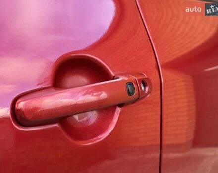 Красный Тойота РАВ 4, объемом двигателя 2.36 л и пробегом 200 тыс. км за 9999 $, фото 11 на Automoto.ua