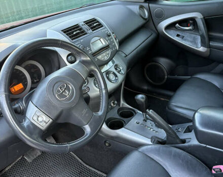 Красный Тойота РАВ 4, объемом двигателя 2 л и пробегом 194 тыс. км за 10500 $, фото 7 на Automoto.ua