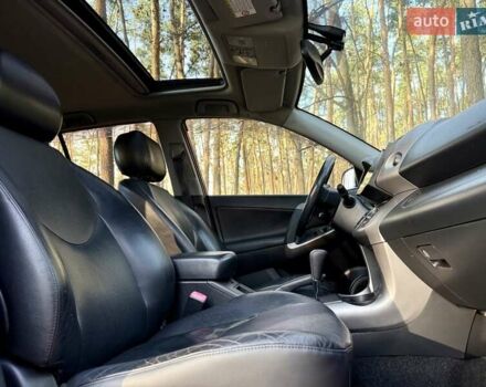 Красный Тойота РАВ 4, объемом двигателя 2 л и пробегом 174 тыс. км за 10999 $, фото 21 на Automoto.ua