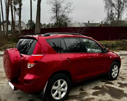 Красный Тойота РАВ 4, объемом двигателя 2 л и пробегом 131 тыс. км за 12999 $, фото 2 на Automoto.ua