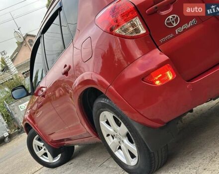 Красный Тойота РАВ 4, объемом двигателя 2.36 л и пробегом 200 тыс. км за 9999 $, фото 22 на Automoto.ua