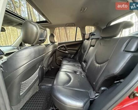 Красный Тойота РАВ 4, объемом двигателя 2 л и пробегом 174 тыс. км за 10999 $, фото 17 на Automoto.ua