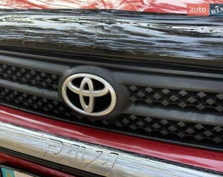 Красный Тойота РАВ 4, объемом двигателя 2 л и пробегом 174 тыс. км за 10999 $, фото 10 на Automoto.ua
