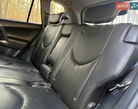 Красный Тойота РАВ 4, объемом двигателя 2 л и пробегом 174 тыс. км за 10999 $, фото 18 на Automoto.ua