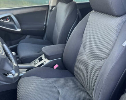 Красный Тойота РАВ 4, объемом двигателя 2 л и пробегом 164 тыс. км за 12300 $, фото 7 на Automoto.ua