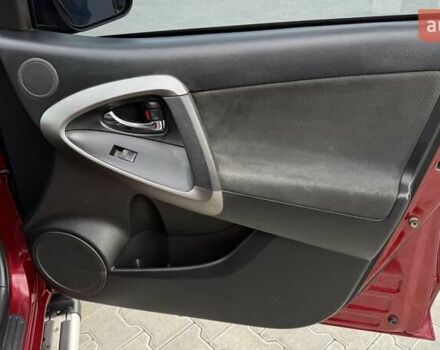 Красный Тойота РАВ 4, объемом двигателя 2 л и пробегом 137 тыс. км за 13699 $, фото 32 на Automoto.ua