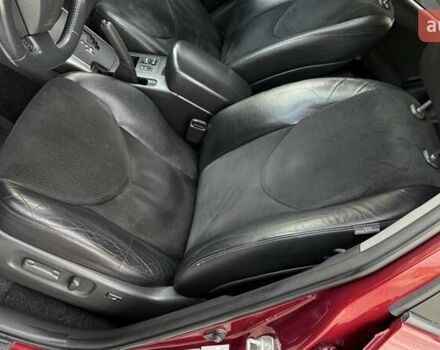 Красный Тойота РАВ 4, объемом двигателя 2 л и пробегом 137 тыс. км за 13699 $, фото 17 на Automoto.ua