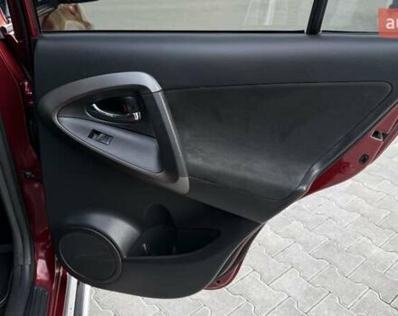 Красный Тойота РАВ 4, объемом двигателя 2 л и пробегом 137 тыс. км за 13699 $, фото 30 на Automoto.ua