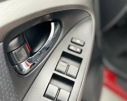 Красный Тойота РАВ 4, объемом двигателя 2.2 л и пробегом 212 тыс. км за 14999 $, фото 18 на Automoto.ua