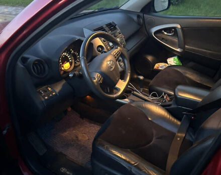 Червоний Тойота РАВ 4, об'ємом двигуна 1.99 л та пробігом 230 тис. км за 14000 $, фото 14 на Automoto.ua