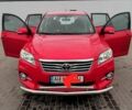 Красный Тойота РАВ 4, объемом двигателя 2 л и пробегом 225 тыс. км за 14000 $, фото 1 на Automoto.ua