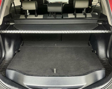 Красный Тойота РАВ 4, объемом двигателя 2.23 л и пробегом 315 тыс. км за 14700 $, фото 3 на Automoto.ua