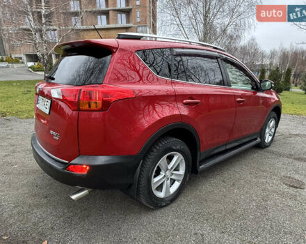 Червоний Тойота РАВ 4, об'ємом двигуна 2.49 л та пробігом 190 тис. км за 16499 $, фото 7 на Automoto.ua