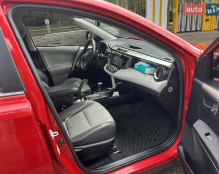 Красный Тойота РАВ 4, объемом двигателя 2.23 л и пробегом 315 тыс. км за 14700 $, фото 1 на Automoto.ua