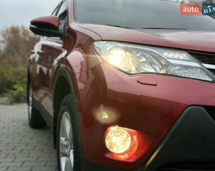 Червоний Тойота РАВ 4, об'ємом двигуна 2.23 л та пробігом 73 тис. км за 21900 $, фото 2 на Automoto.ua