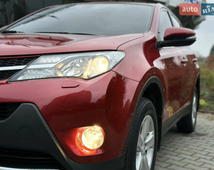 Червоний Тойота РАВ 4, об'ємом двигуна 2.23 л та пробігом 73 тис. км за 21900 $, фото 3 на Automoto.ua