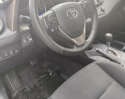 Красный Тойота РАВ 4, объемом двигателя 2.49 л и пробегом 172 тыс. км за 16490 $, фото 9 на Automoto.ua