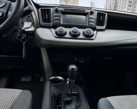 Червоний Тойота РАВ 4, об'ємом двигуна 2.5 л та пробігом 115 тис. км за 14900 $, фото 3 на Automoto.ua