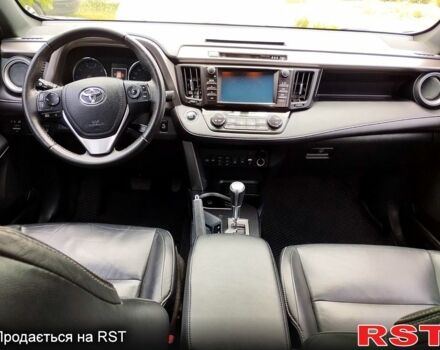 Красный Тойота РАВ 4, объемом двигателя 2.2 л и пробегом 126 тыс. км за 23000 $, фото 5 на Automoto.ua