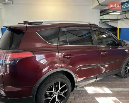 Красный Тойота РАВ 4, объемом двигателя 2.49 л и пробегом 223 тыс. км за 19000 $, фото 1 на Automoto.ua