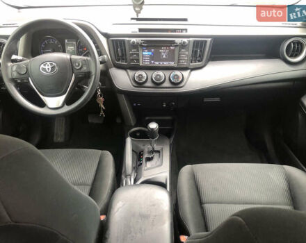 Красный Тойота РАВ 4, объемом двигателя 2.49 л и пробегом 98 тыс. км за 17400 $, фото 7 на Automoto.ua