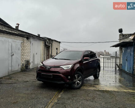 Красный Тойота РАВ 4, объемом двигателя 2.23 л и пробегом 214 тыс. км за 22000 $, фото 1 на Automoto.ua