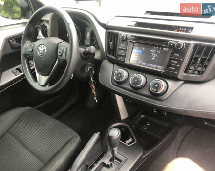 Красный Тойота РАВ 4, объемом двигателя 2.49 л и пробегом 98 тыс. км за 17400 $, фото 11 на Automoto.ua