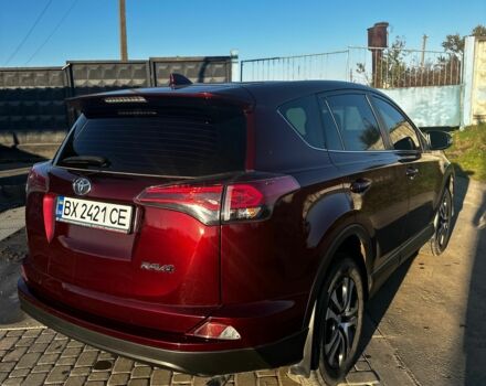 Червоний Тойота РАВ 4, об'ємом двигуна 2 л та пробігом 63 тис. км за 21000 $, фото 3 на Automoto.ua